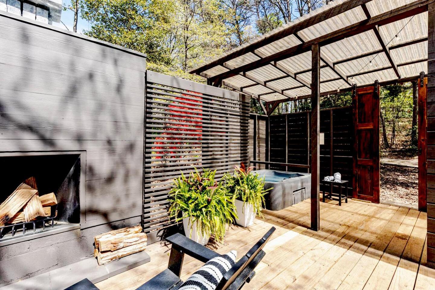 Couples Retreat: King Bed:Hot Tub:Firepit & More Blue Ridge Exterior photo